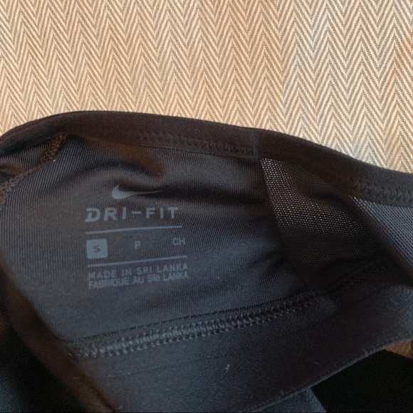 Nike sports bra - Picture 4 of 4